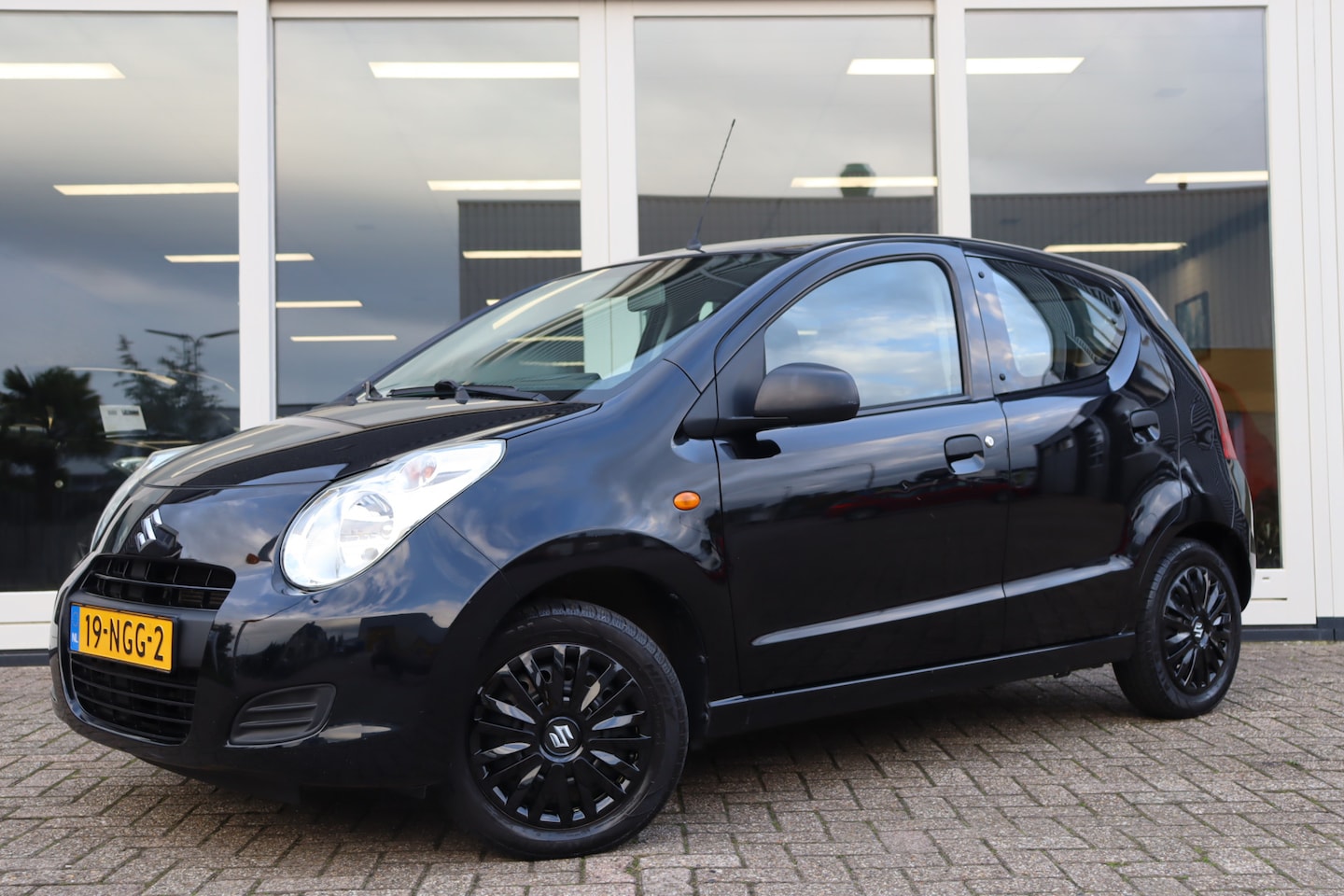 Suzuki Alto - 1.0 Comfort Plus 1.0 Comfort Plus, Airco, Apple Carplay, Android Auto, Navi, Prijs Is Rijklaar Inclusief Ni - AutoWereld.nl