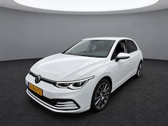 Volkswagen Golf - 1.5 eTSI Life Business / LED / Memory seats / Navigatie / Navigatie / App connect /