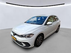 Volkswagen Polo - 1.0 TSI 95pk Life Edition DSG Automaat / Navigatie by APP / Camera / LM 15 inch / LED / Di