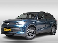 Volkswagen Tiguan - 1.5 eHybrid Life Energy Navigatie | Trekhaak | 18" Velgen | 360 Camera | Stoelverwarming