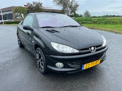 Peugeot 206 CC - 1.6-16V Roland Garros, Trekhaak, Climate control, Bluetooth, Elektr ramen, Leder, Lmv, Gee
