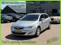Opel Astra Sports Tourer - 1.4 Selection - Prijs inclusief 12 maanden BOVAG-garantie en afleveren –