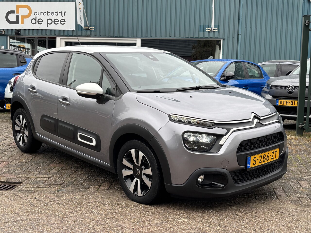 Citroën C3 - 1.2 PureTech Business GARANTIE/NW.DISTRI/CRUISE/CLIMA/CARPLAY/PARKEERSENS./LICHTMETAAL rij - AutoWereld.nl