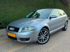 Audi A3 - 1.6 Attraction /CLIMA/VELGEN/RIJDTGOED/