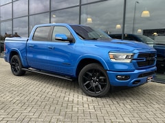 Dodge Ram 1500 - 5.7 V8 Laramie Night | 12 inch Uconnect | Trekhaak | LPG | Eerste eigenaar