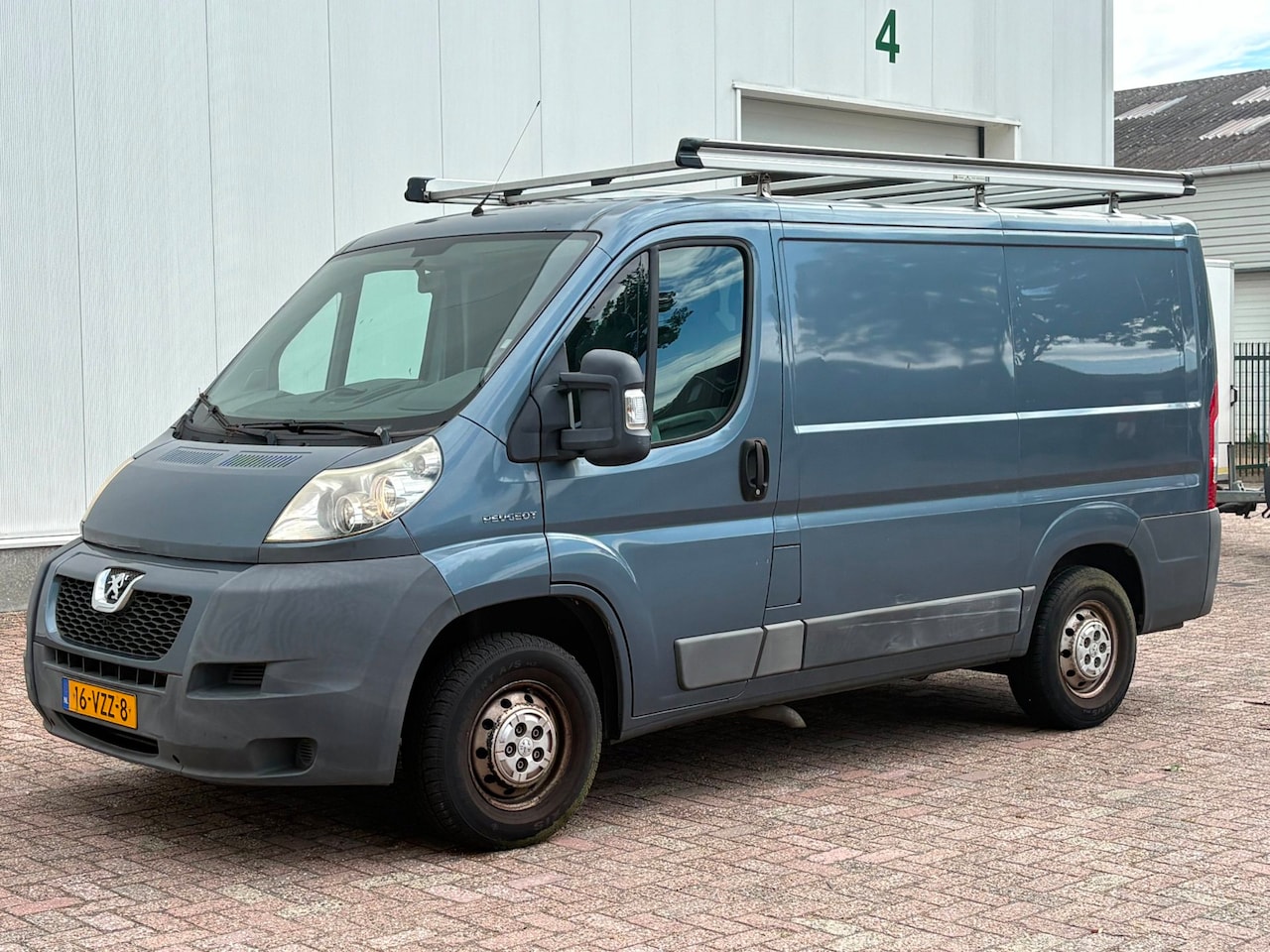 Peugeot Boxer - 330 2.2 HDI L1H1 330 2.2 HDI L1H1 - AutoWereld.nl