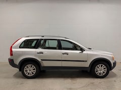 Volvo XC90 - 2.5 T Momentum Aut. 7p. Leer Pano 4x4