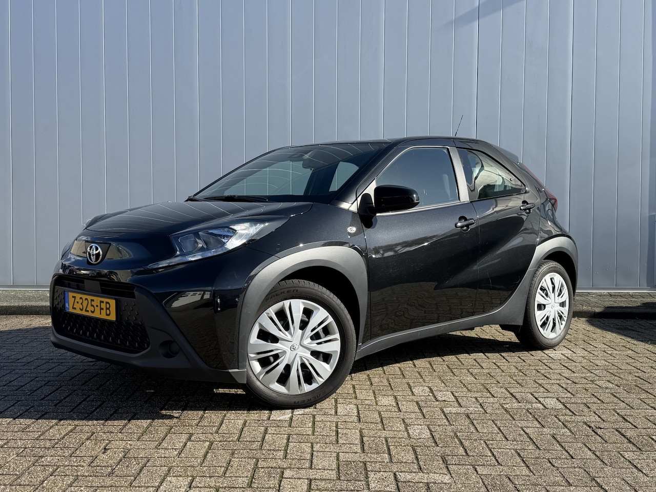 Toyota Aygo X - 1.0 VVT-i MT Play Carplay Cruise Camera - AutoWereld.nl