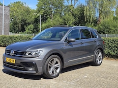 Volkswagen Tiguan - 1.5 TSI R-line/2020/Pano /6 bak/Nap/Apk/ Top auto