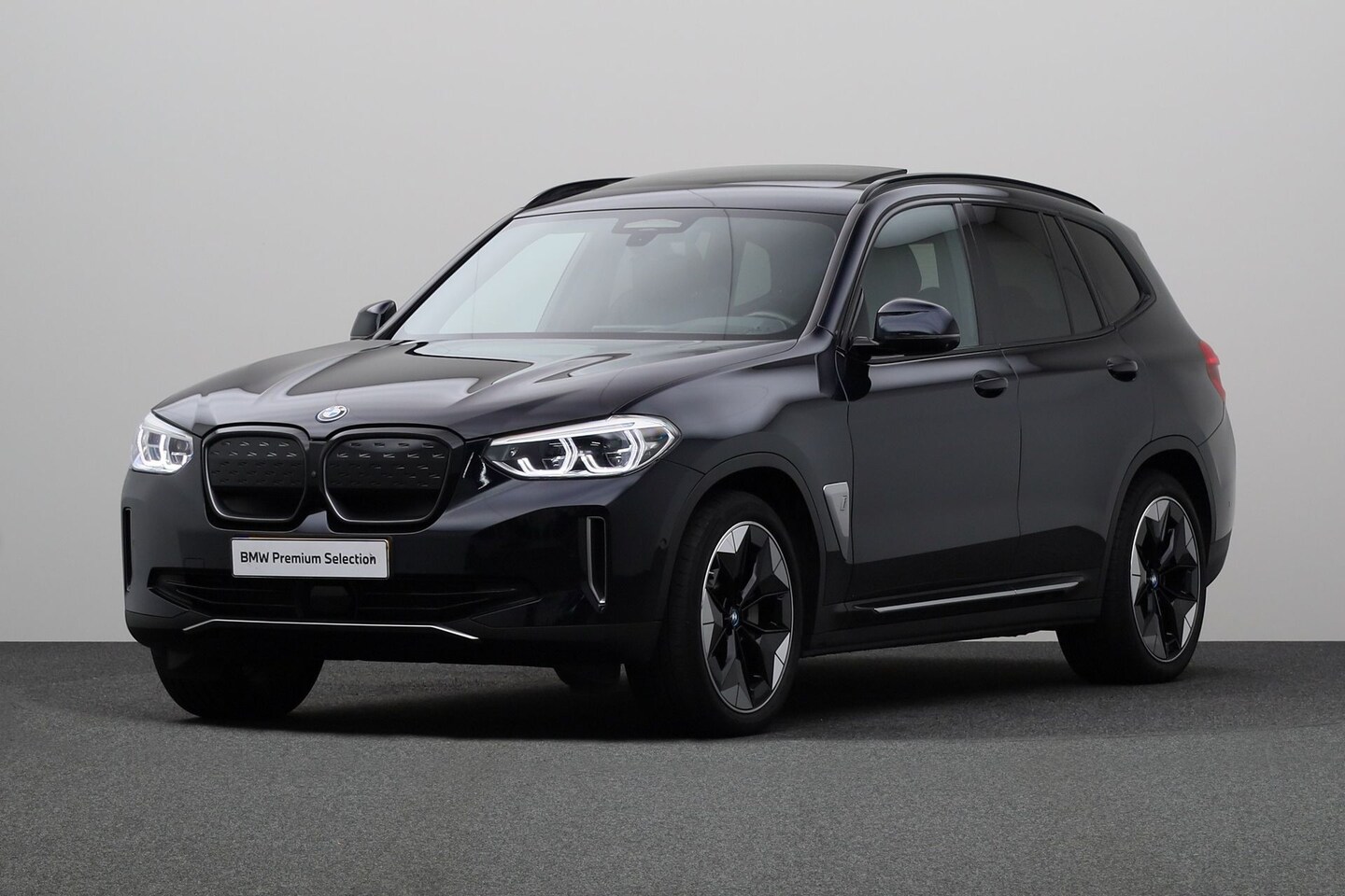 BMW iX3 - High Executive 80 kWh Head-Up Display | Comfort Access | Harman Kardon | - AutoWereld.nl