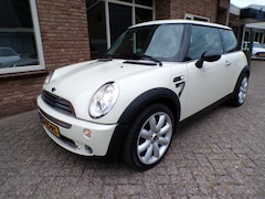 MINI 3-Deurs - 1.6 One Seven Panodak