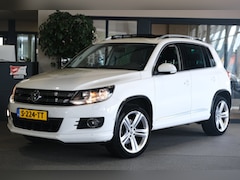 Volkswagen Tiguan - 1.4 TSI R-line Pano Trek Cam Keyless Led Pdc