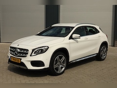 Mercedes-Benz GLA-Klasse - 200 Premium Plus AMG Carplay Stoelverwarming