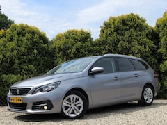 Peugeot 308 SW - 1.2 PureTech Executive * Navi * Pano.dak