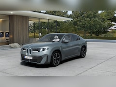 BMW X4 - iX4 40 xDrive M Sport / Trekhaak / Panoramadak / 3D Head-Up / Harmon Kardon / Adaptieve LE