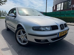 SEAT Toledo - 1.8-20V Executive BJ 2004 AIRCO/LEER/SPORTVELGEN/ APK NIEUW/ZEER NETJES