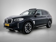 BMW iX3 - Executive 80 kWh SOH 99, 6% / Panoramadak / Leder / Stoelverwarming / Pdc.+Camera / Naviga
