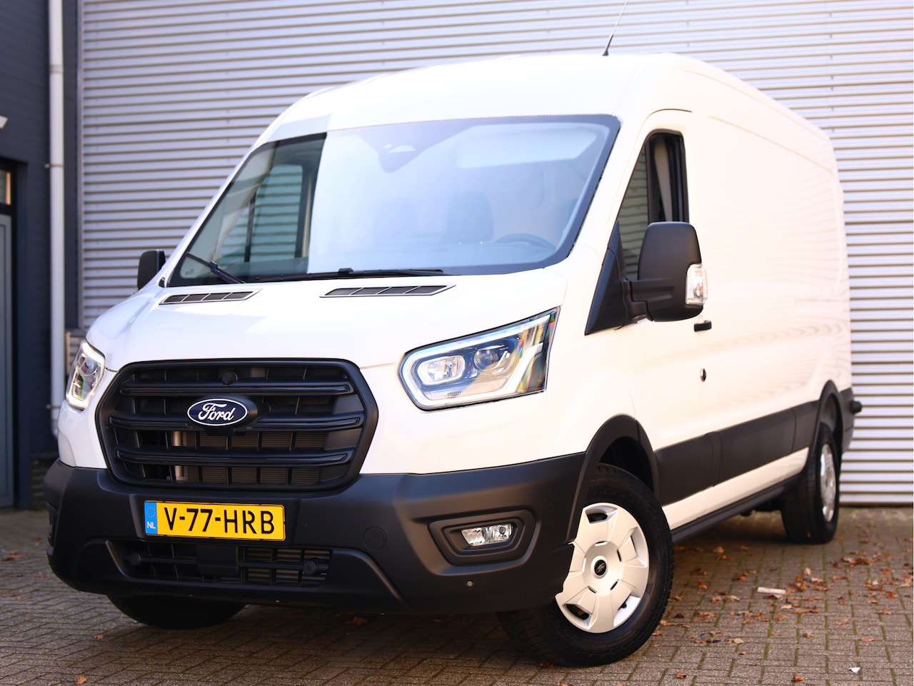 Ford Transit - 350 2.0 TDCI L2H2 Model 2025 AVM CARPLAY NAVI ACC TACHO STOELVW THAAK BPM VRIJ '24 - AutoWereld.nl