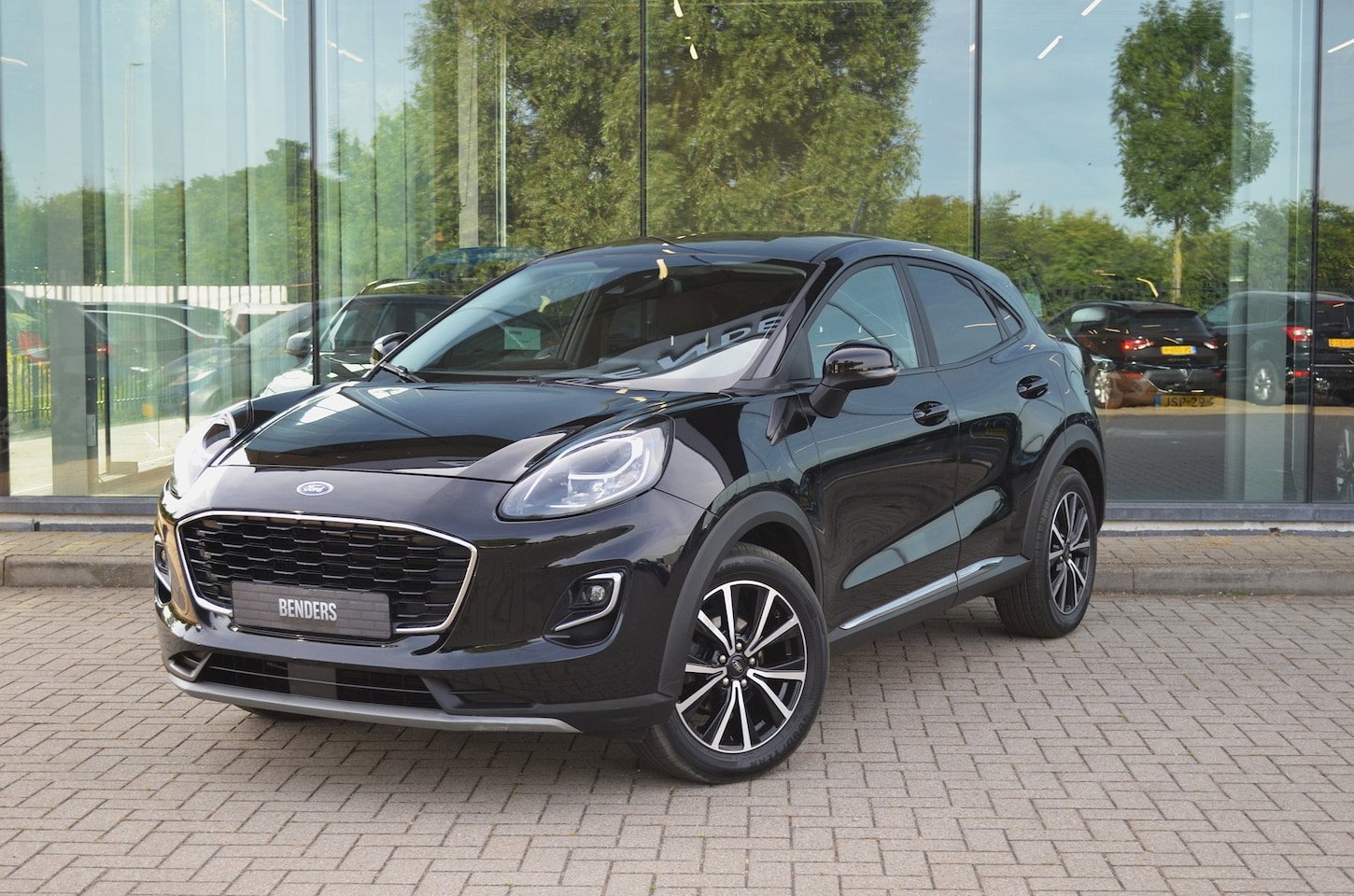 Ford Puma - 1.0 Titanium | Automaat | Trekhaak | ACC | Clima - AutoWereld.nl
