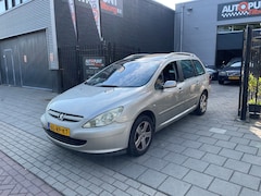 Peugeot 307 SW - 2.0 16V Premium Trekhaak Airco Pano NAP APK