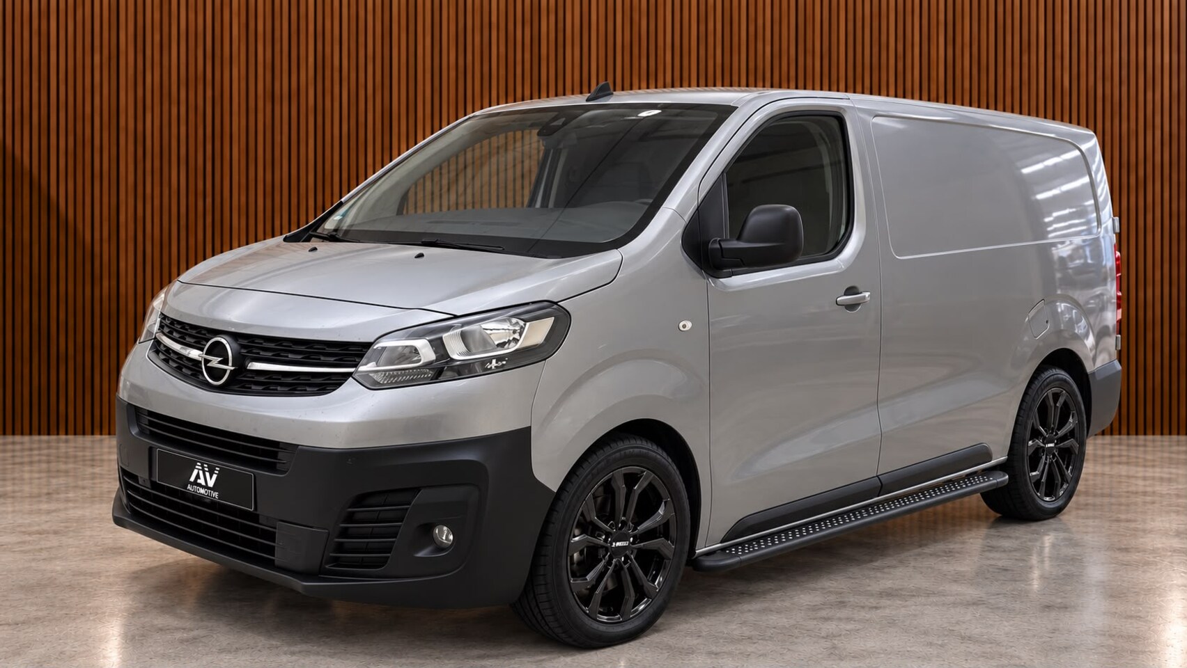 Opel Vivaro - 2.0 BlueHDi 180 L2 | CarPlay | Camera | Standkachel | Navigatie | F1 Flippers | Dealer ond - AutoWereld.nl