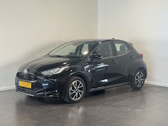 Toyota Yaris - 1.5 Hybrid First Edition | Fabrieksnavi | Keyless | Camera achter |