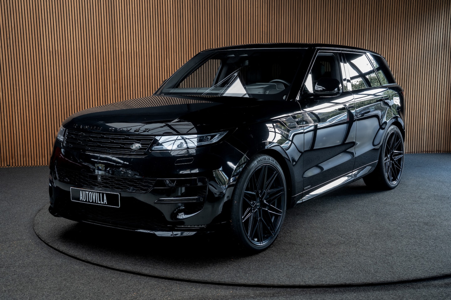 Land Rover Range Rover Sport - 3.0 P510e Panodak HUD Leer 360° ACC Rear Entertainment 24'' LM velgen Navi Elektr. achterk - AutoWereld.nl