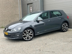Volkswagen Golf - 1.2 TSI Trendline