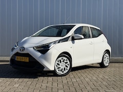 Toyota Aygo - 1.0 VVT-i x-play NL Auto Dealer Onderhouden Carplay Camera