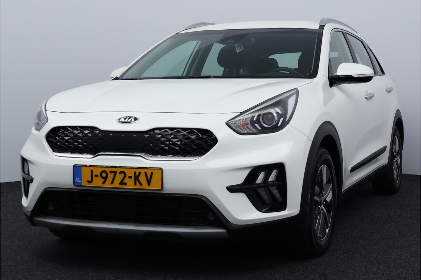 Kia Niro - 1.6 GDi Hybrid DynamicLine/ Dealer Onderhouden/ Automaat!/ Camera/ Apple+Android/ DAB+/ Cl - AutoWereld.nl