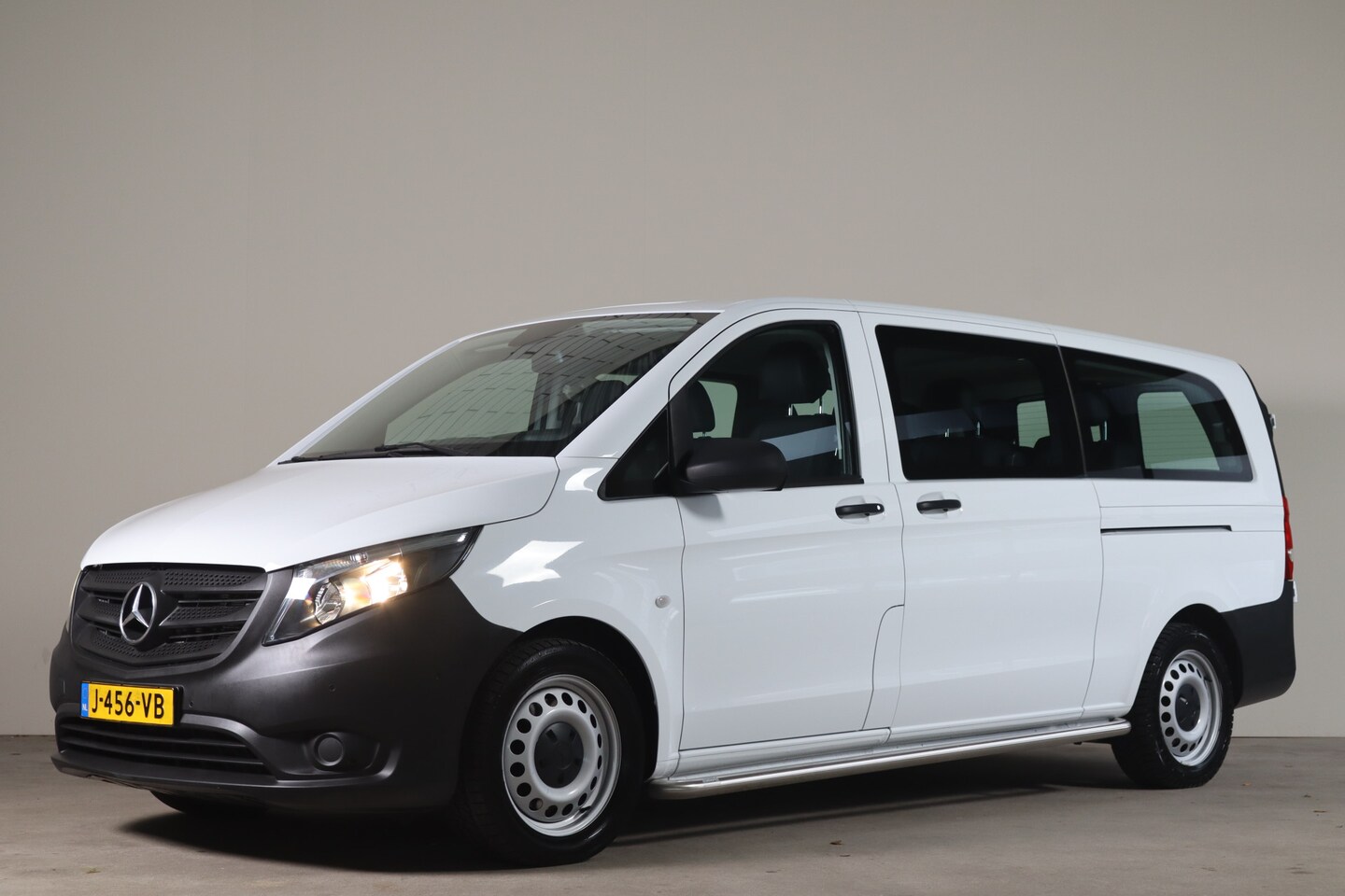 Mercedes-Benz Vito Tourer - 119 CDI L3 - NL Auto!! PRIJS INCL BTW / BPM !!! 9 pers I Elek schuifdeuren I Camera - AutoWereld.nl