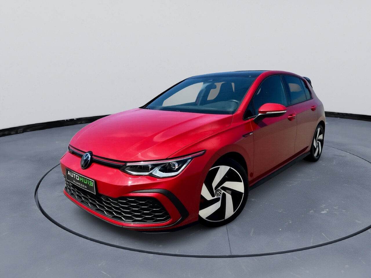Volkswagen Golf - GTI 2.0 TSI DSG 245 PK Kings Red Metallic IQ.Light Discover Pro ACC Travel Assist - AutoWereld.nl
