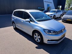 Volkswagen Touran - 1.5 TSI Comfortline Business 7 PERSOONS NIEUWSTAAT I 1ste eig.I Trekhaak I Carplay I Adap.