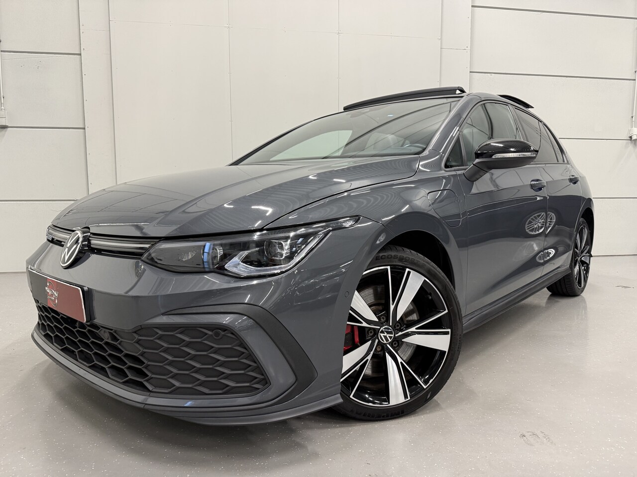 Volkswagen Golf - 1.4 eHybrid GTE PANO/ACC/DCC/VOL LEER/HEAD-UP/VENTILATIE+MEMORY/IQ-LIGHT/SFEER/CAMERA/STAN - AutoWereld.nl