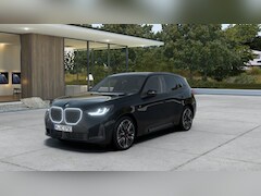 BMW X3 - 30e xDrive M Sport Automaat / Trekhaak / Sportstoelen / Adaptieve LED / Parking Assistant