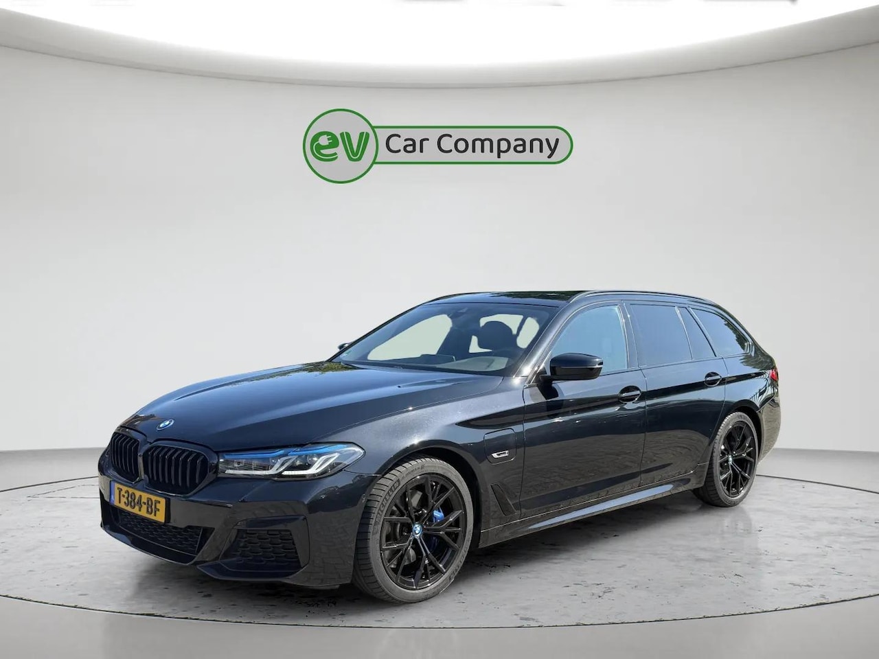 BMW 5-serie Touring - 530e Business Edition Plus | M Sport | Laser LED | Trekhaak | Dealer onderhouden | Cruise - AutoWereld.nl