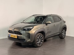 Toyota Yaris Cross - 1.5 Hybrid 115 First Edition Winterpack | Stoel / Stuur en voorruitverwarming | Parkeersen