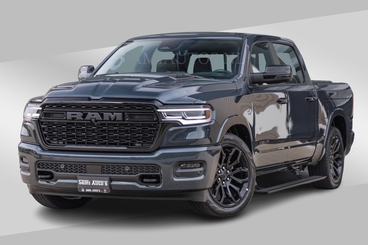 Dodge Ram Pick Up - LIMITED 5.7 V8 HEMI | € 79.950 excl excl | MAXIMAAL UITGERUST | NIEUWE KLEUR Forged Blue M - AutoWereld.nl