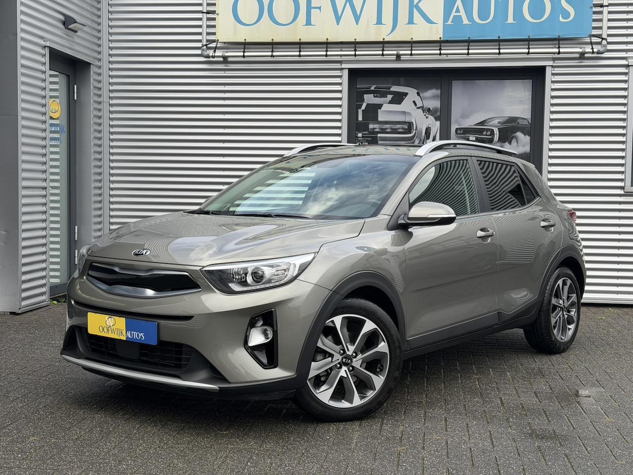 Kia Stonic - 1.0 T-GDi ExecutiveLine Automaat Full-Opties 1e Eig Slechts 25.498 Km - AutoWereld.nl