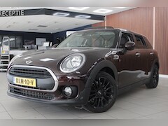 MINI Clubman - 1.5 One Chili Serious Business | Airco | Pano | Carplay | Cruise control | Parkeersensoren