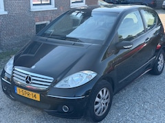 Mercedes-Benz A-klasse - 170 Classic Automaat Airco PDC Rijdt Goed Wat Bij Geluid van Lager