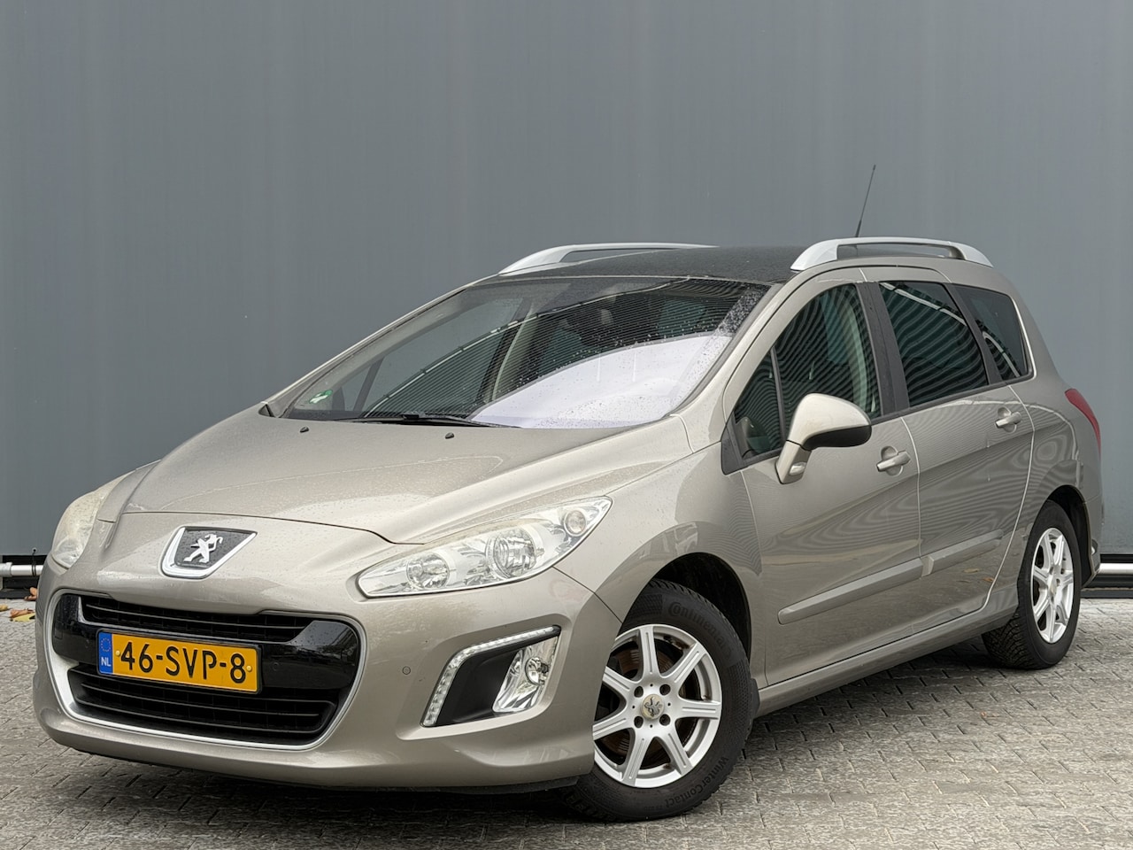 Peugeot 308 SW - BWJ 2012 | 1.6HDi 112PK Première | TREKHAAK | PANO DAK | NAVI | CLIMA | CRUISE | PDC | - AutoWereld.nl