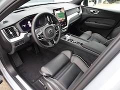 Volvo XC60 - 2.0 T8 Plug-in hybrid AWD Plus Black Edition