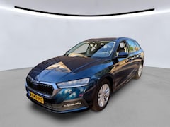 Skoda Octavia Combi - 1.0 e-TSI 110pk Business Edition DSG Automaat / Navigatie / LM 16 inch / Parkeersensoren /