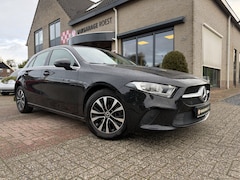 Mercedes-Benz A-klasse - 180 Automaat Business Solution Trekhaak / Carplay / Camera