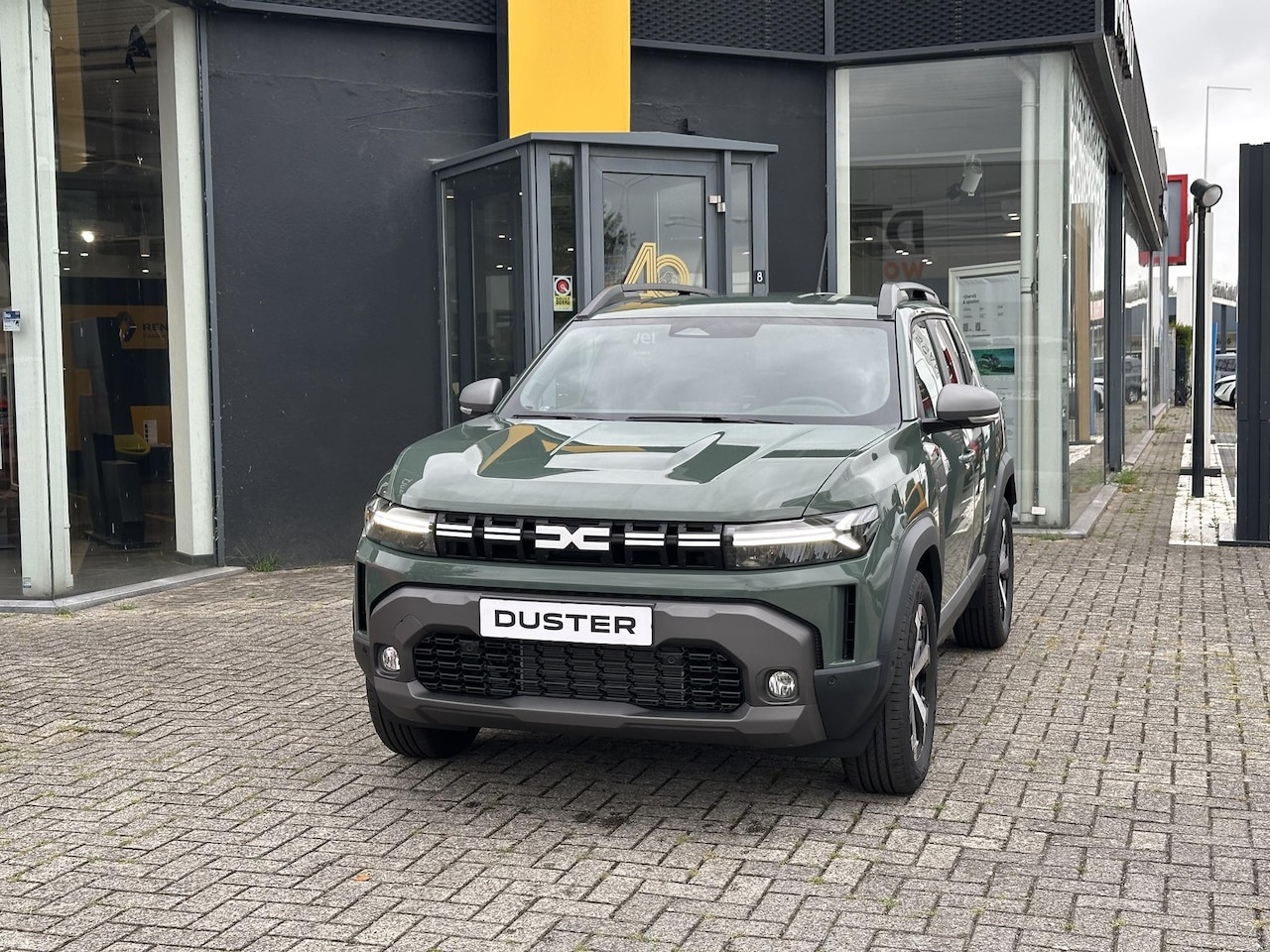 Dacia Duster - Limited Edition Hybrid 155 l € 1.000,- voorraadvoordeel ! - AutoWereld.nl
