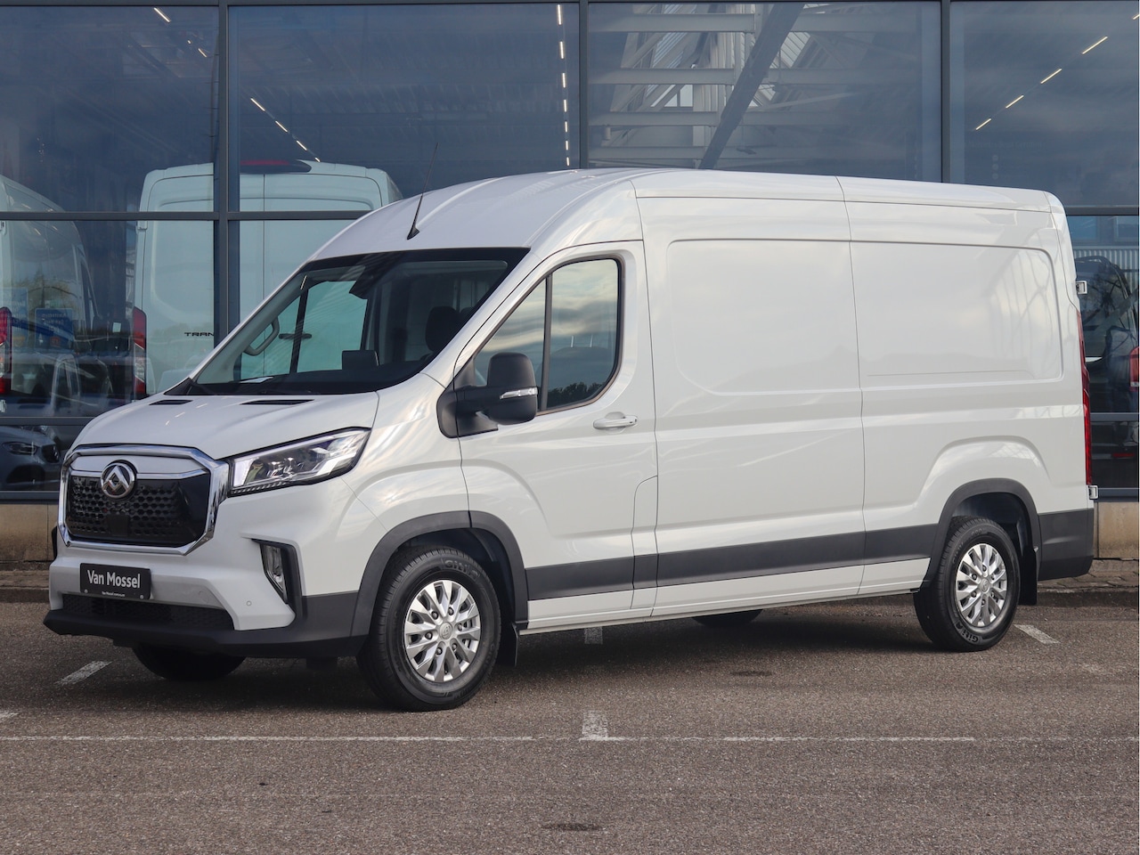 Maxus eDeliver 9 - L3H2 Business DEAL 89 kWh | AIRCO/CAMERA/ADAPT. CRUISE | - AutoWereld.nl