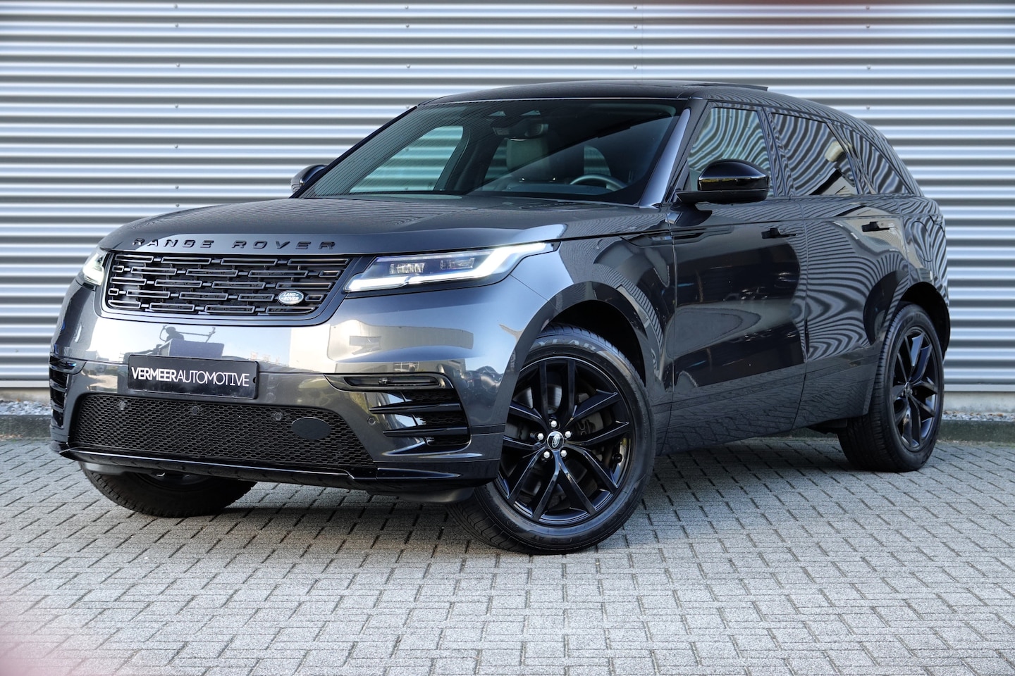 Land Rover Range Rover Velar - 2.0 P400e R-Dynamic HSE | Panodak | Trekhaak | Facelift | Meridian | ACC | Leder | BTW | - AutoWereld.nl