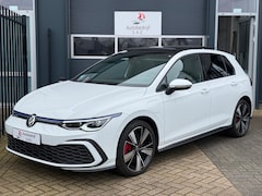 Volkswagen Golf - 1.4 eHybrid GTE 245 pk IQ LIGHT PANO HUD SFEER CARPLAY