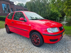 Volkswagen Polo - 1.4 Trendline *apk:09-2027
